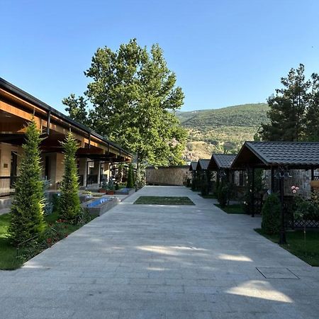 Le Chalet Mont And Restaurant Chorwoq Exterior foto