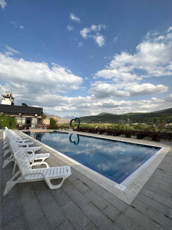 Le Chalet Mont And Restaurant Chorwoq Exterior foto
