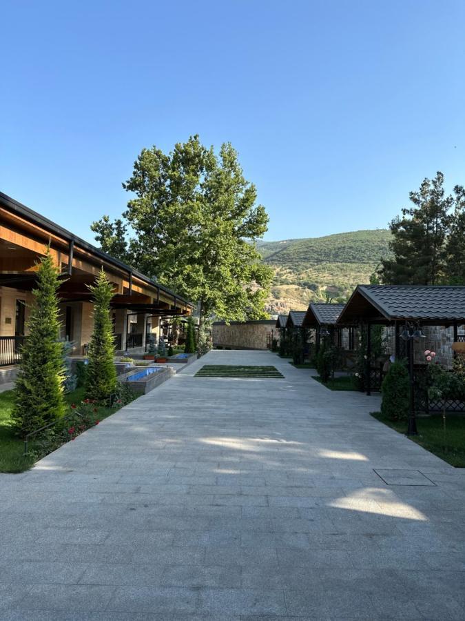 Le Chalet Mont And Restaurant Chorwoq Exterior foto